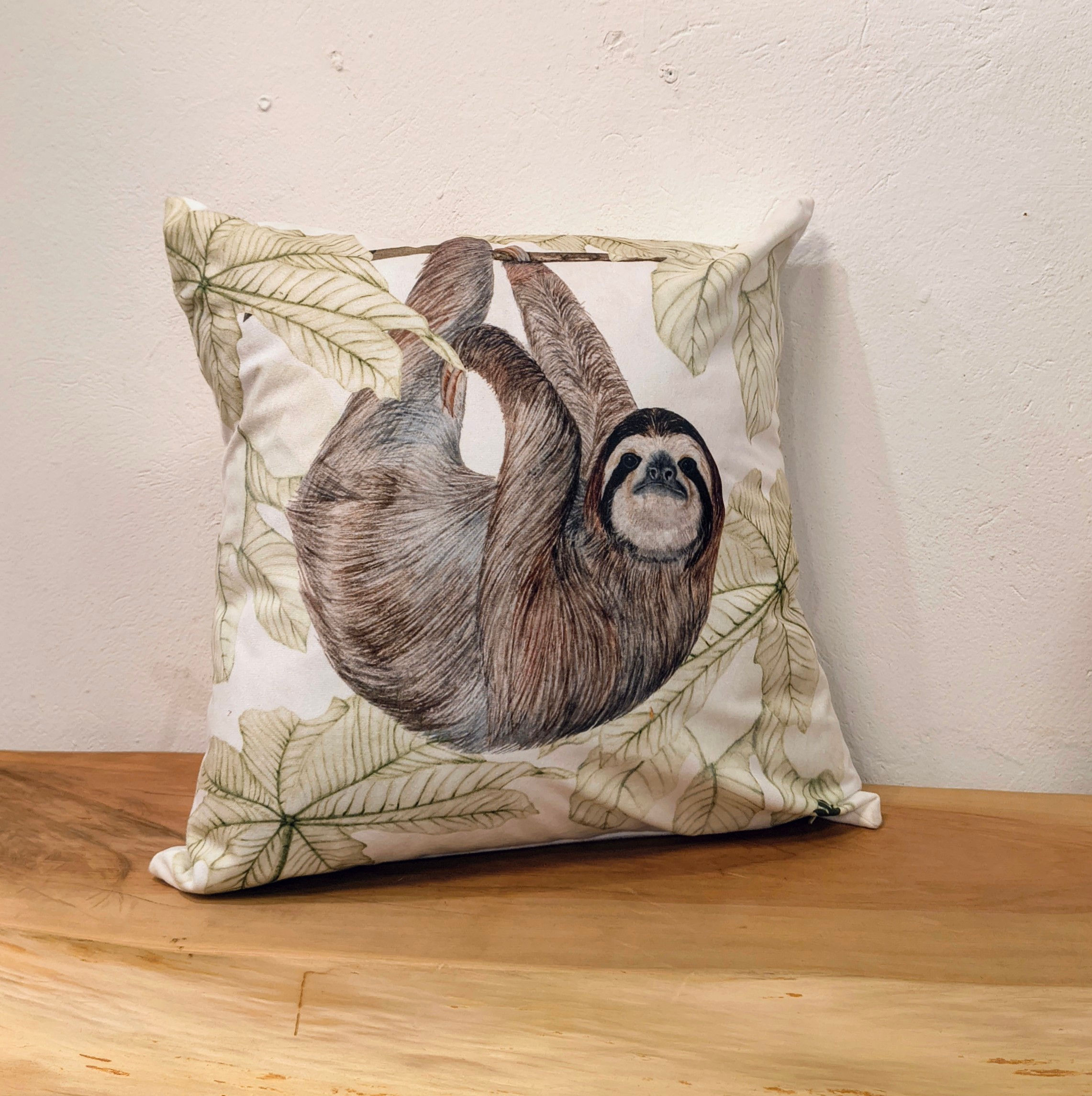 Namba + Cojín Oso perezoso