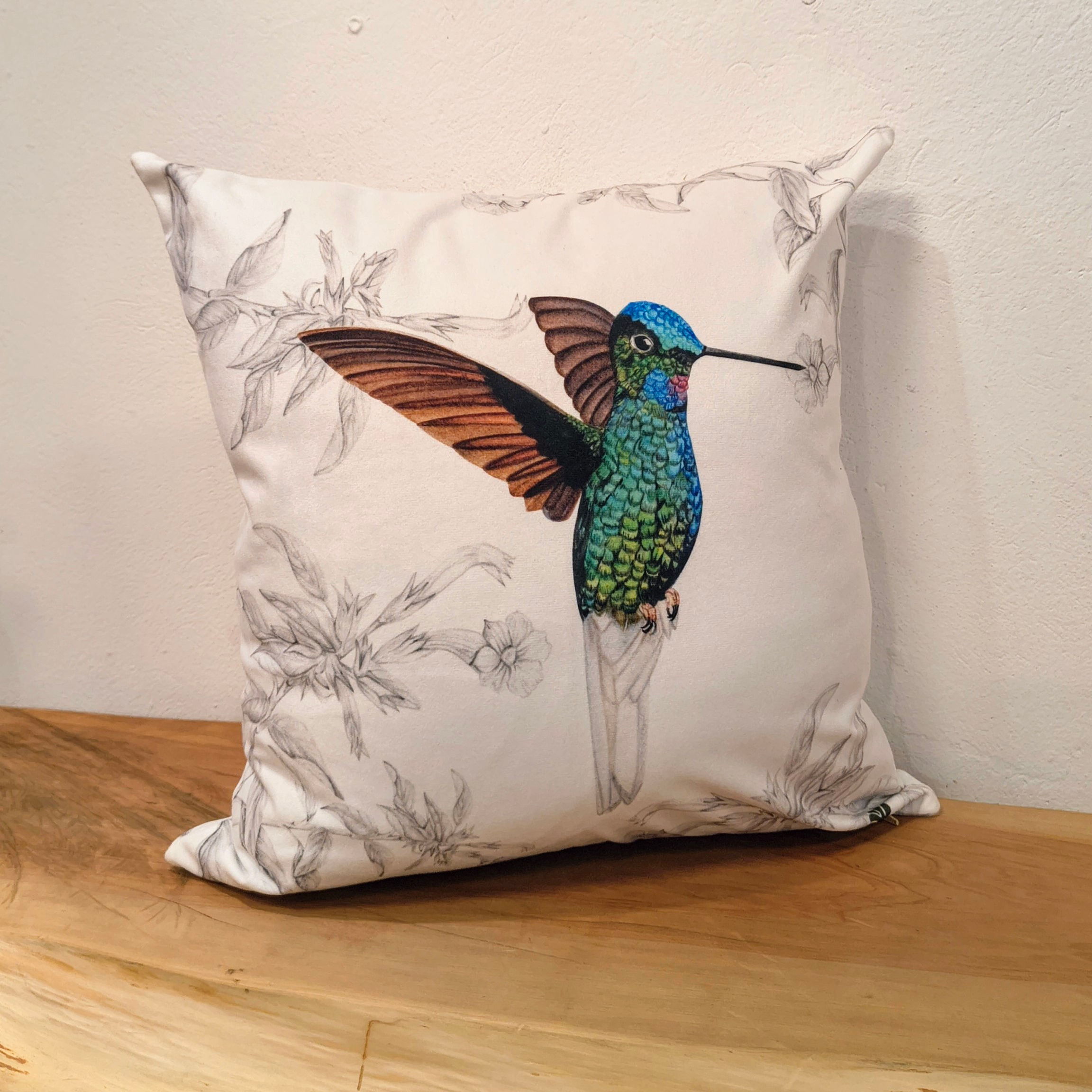 Namba + Cojín Inca Coliblanco