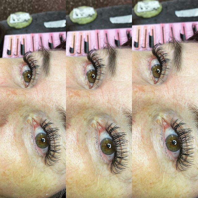 Thumbnail: Flat lash Classics