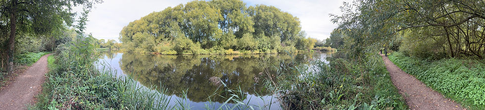A panoramic view of the Thames near Sandford