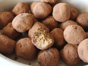 EASY TIRAMISU BALLS