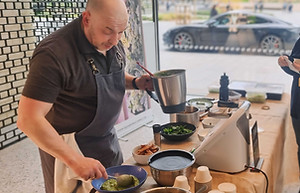 Cooking demonstration by Square Mile Farms