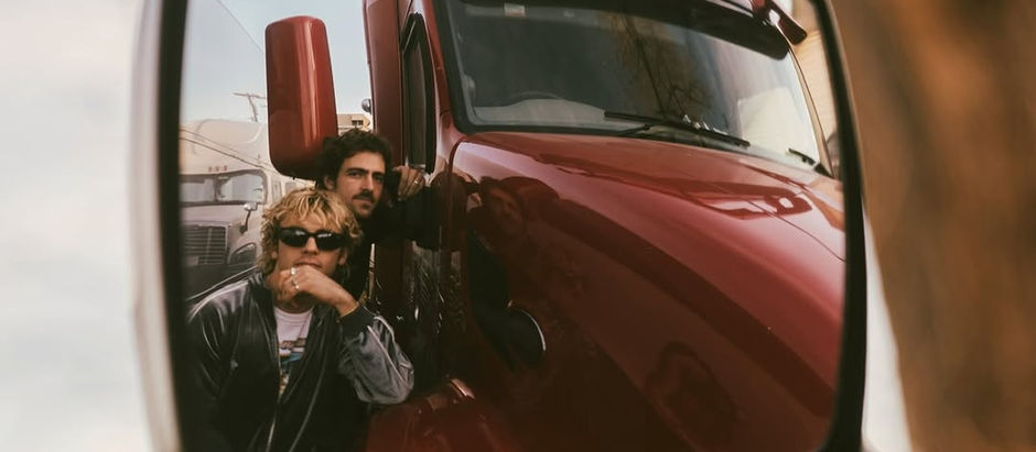 A photo of The Driver Era, consisting of Ross and Rocky Lynch.