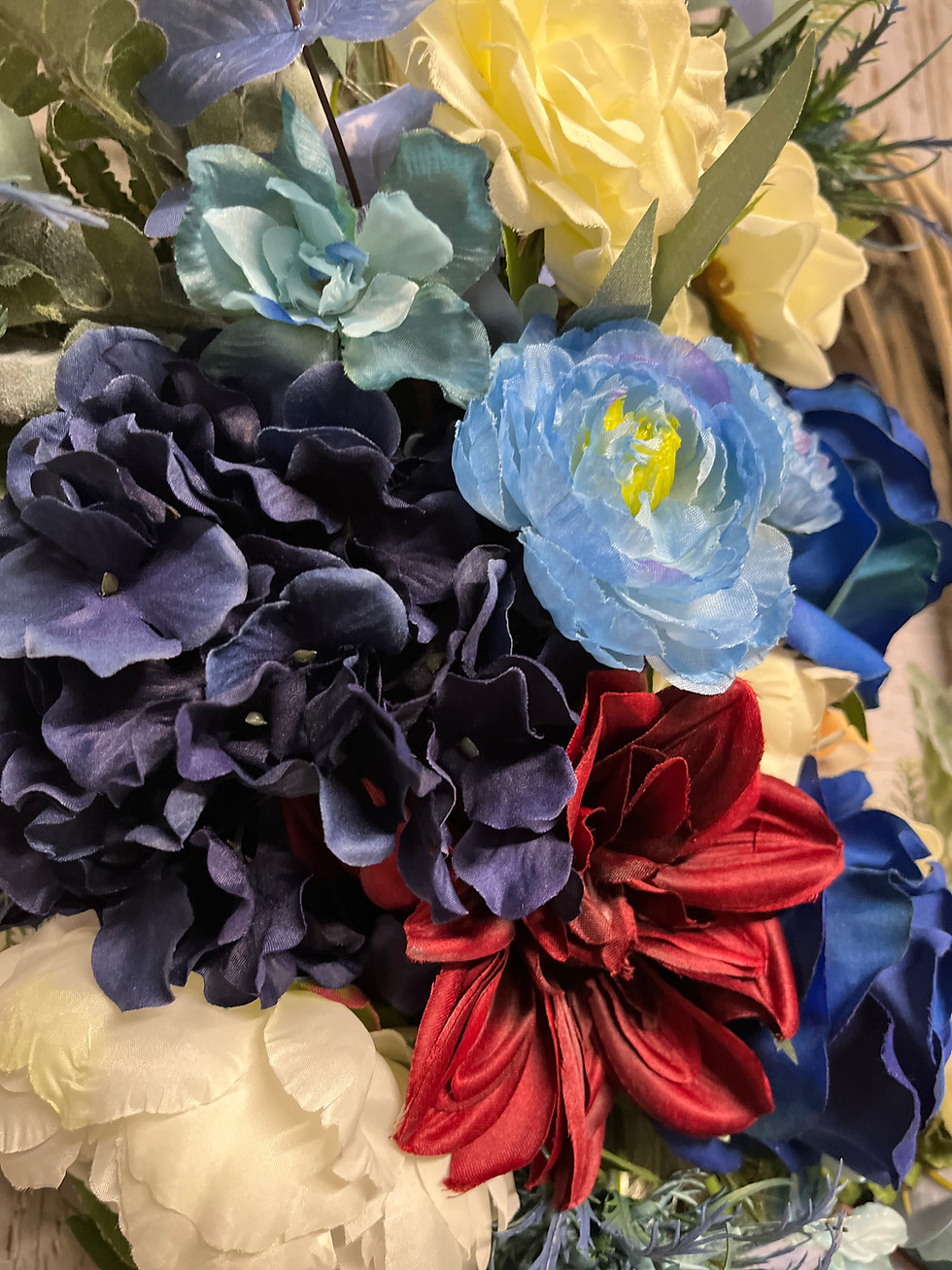 Thumbnail: Cobalt Blue and Beige Wreath