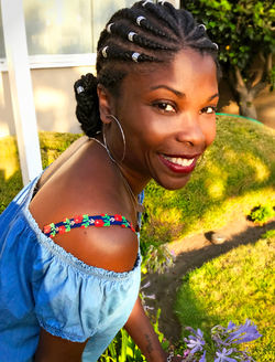 BRAserie_Michelle_FloralStraps_pic2_July2017