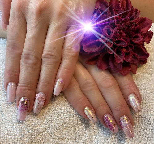 Nails Frau zu Frau Studio in Schänis