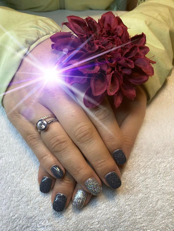 UV-Gellack Schänis Frau zu Frau