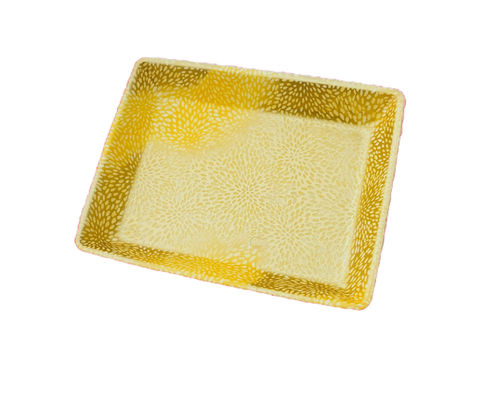 肉に映える　金ぴかトレー　