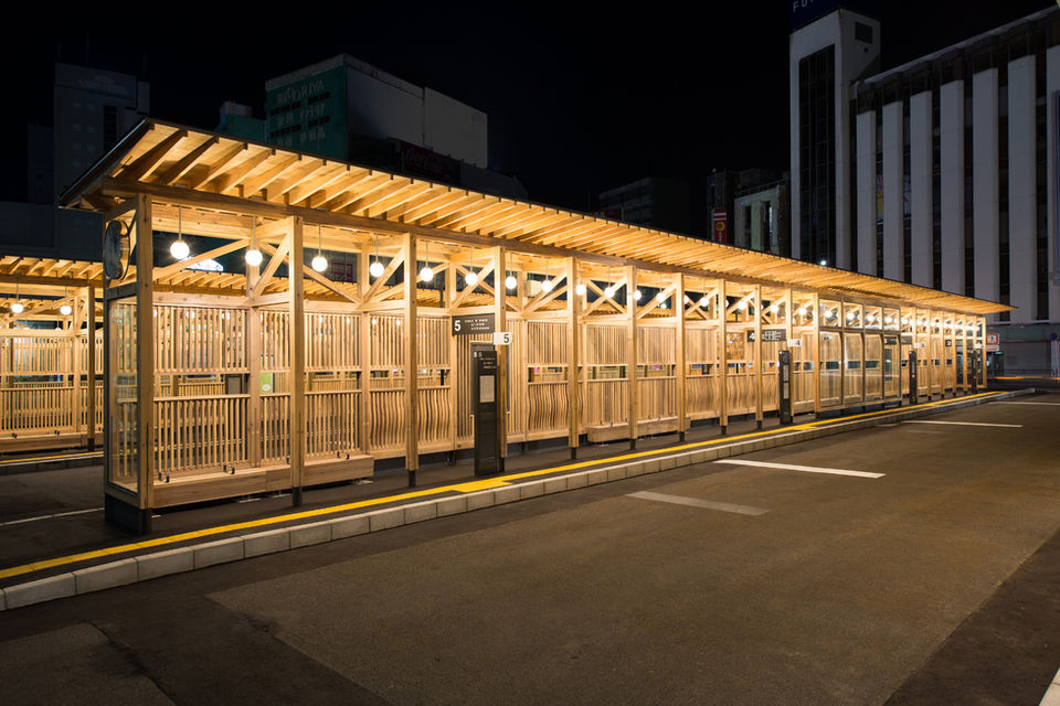 秋田駅バスターミナル