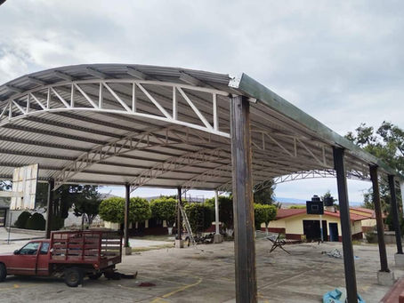 Construcción de la techumbre en la telesecundaria “José Vasconcelos”