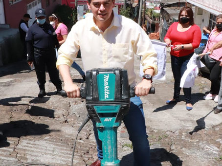 Incia Toño Ixtláhuac la renovación del drenaje en la Pipila Sur y Dámaso Cárdenas