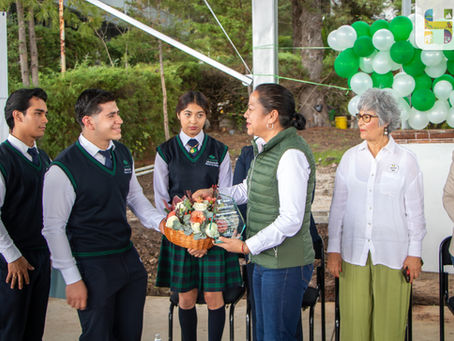 Jeovana Alcántar, inauguró la techumbre en el Conalep, Plantel Ciudad Hidalgo.