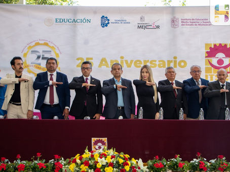 Autoridades Municipales y Educativas presidieron el acto conmemorativo de 25 aniversario del ITSCH