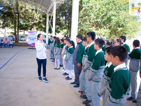 Techumbre metálica de la Escuela Telesecundaria de la localidad de San Isidro Alta Huerta