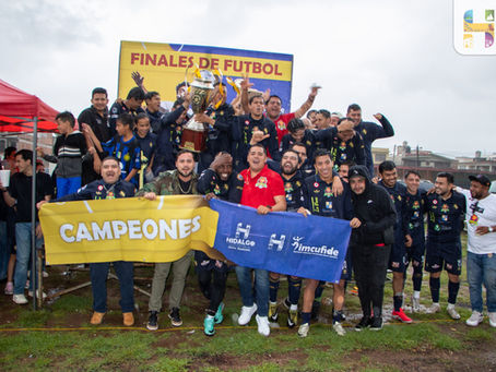 Autoridades Municipales y deportivas, realizaron la premiación en el campeonato Municipal de fútbol
