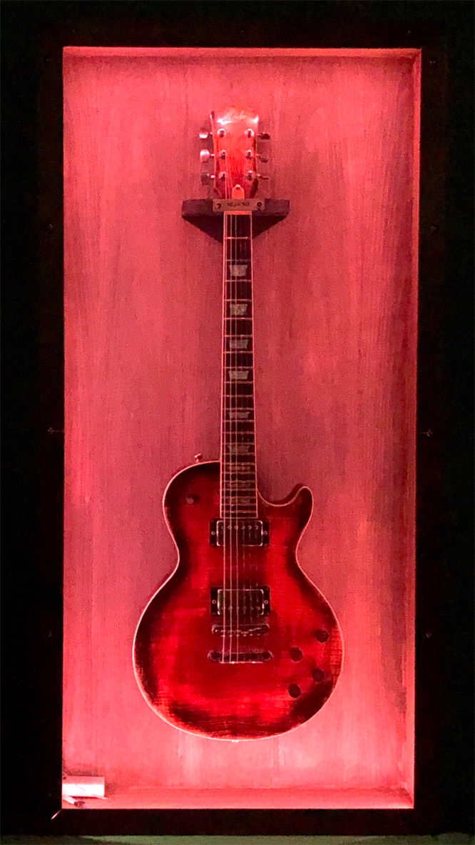 Thumbnail: Guitar wall mounted display box