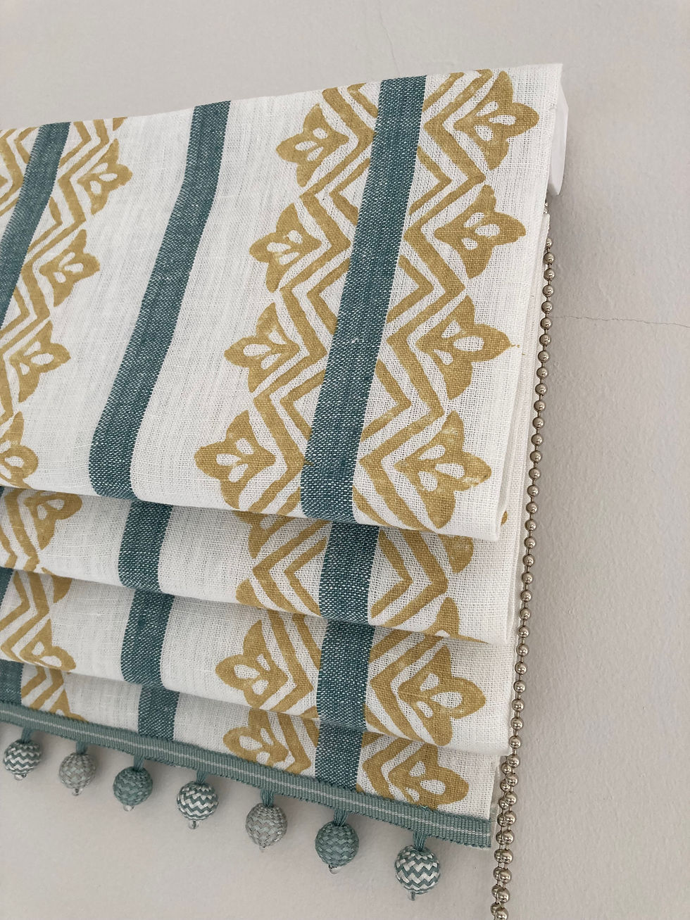 Thumbnail: Nina Campbell Basholi - Roman Blind