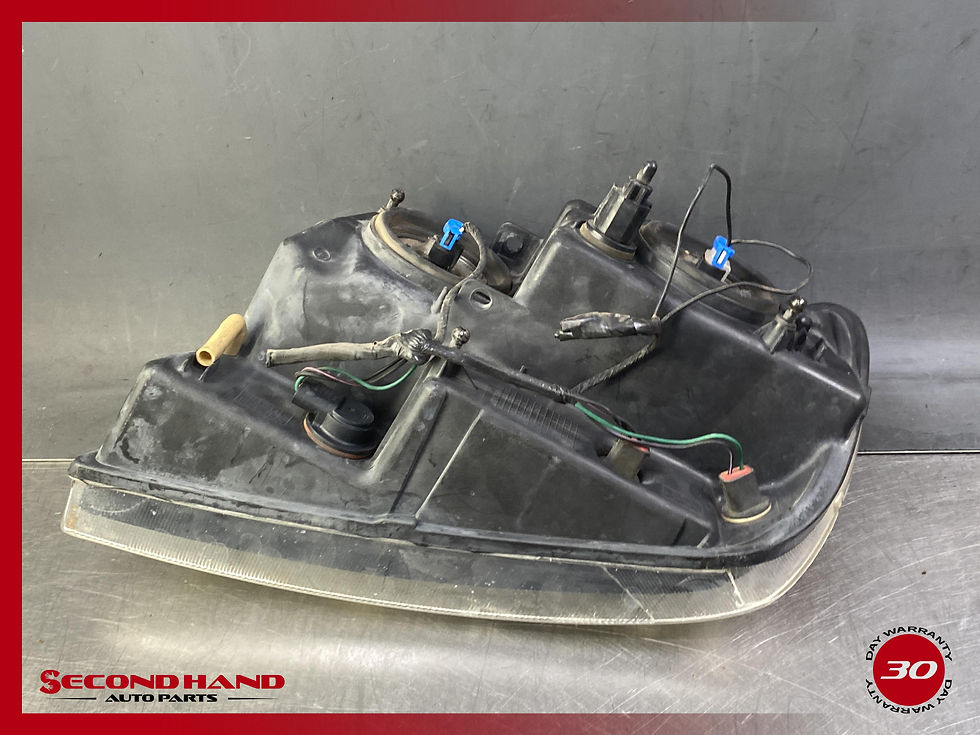 Thumbnail: 1999-2004 Jeep Grand Cherokee Right Passenger Side Headlight