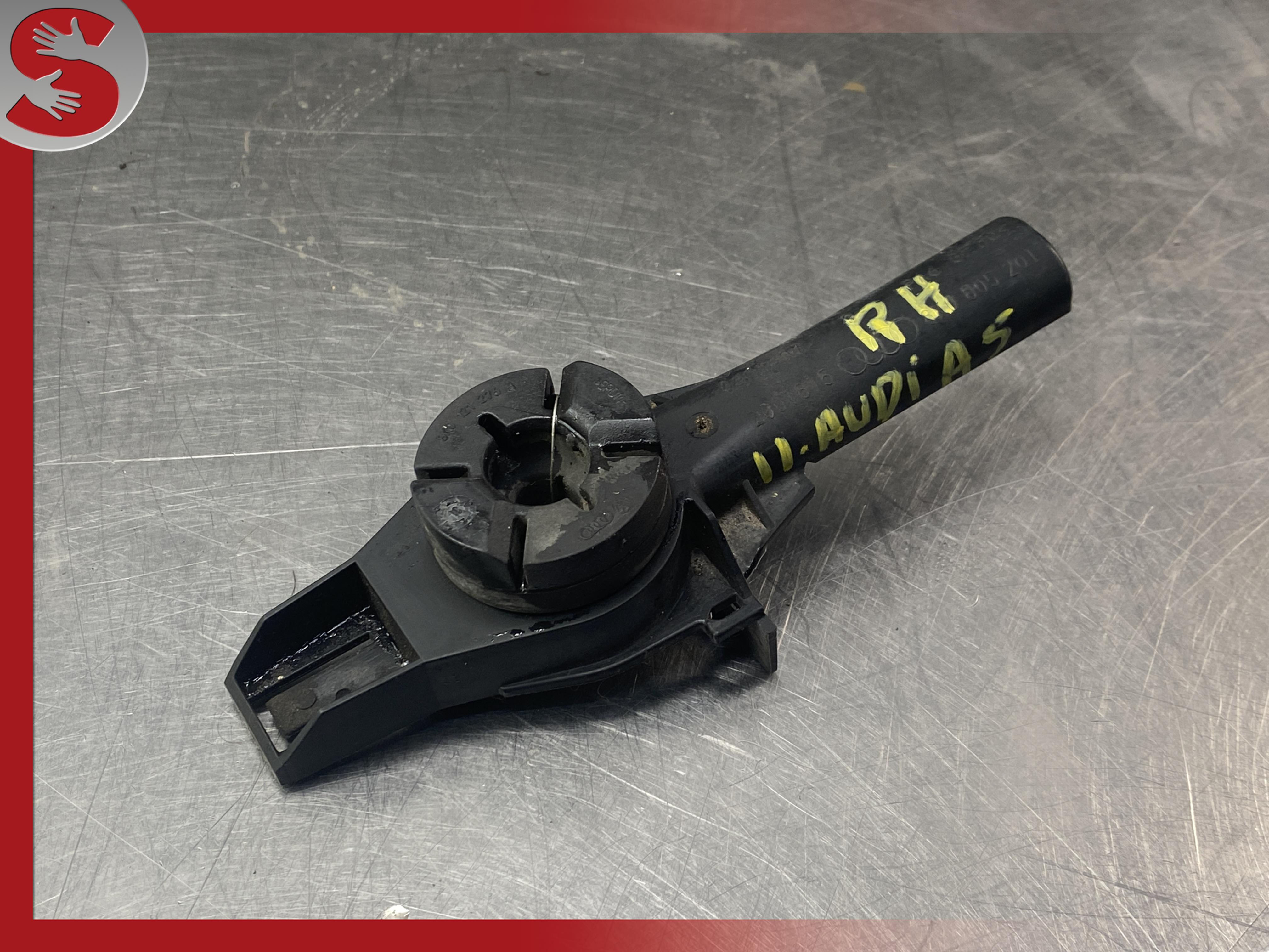 2009 - 2015 2016  2017 AUDI Q5 A4 S4 Lower Radiator Mounting Bracket 8K0805201