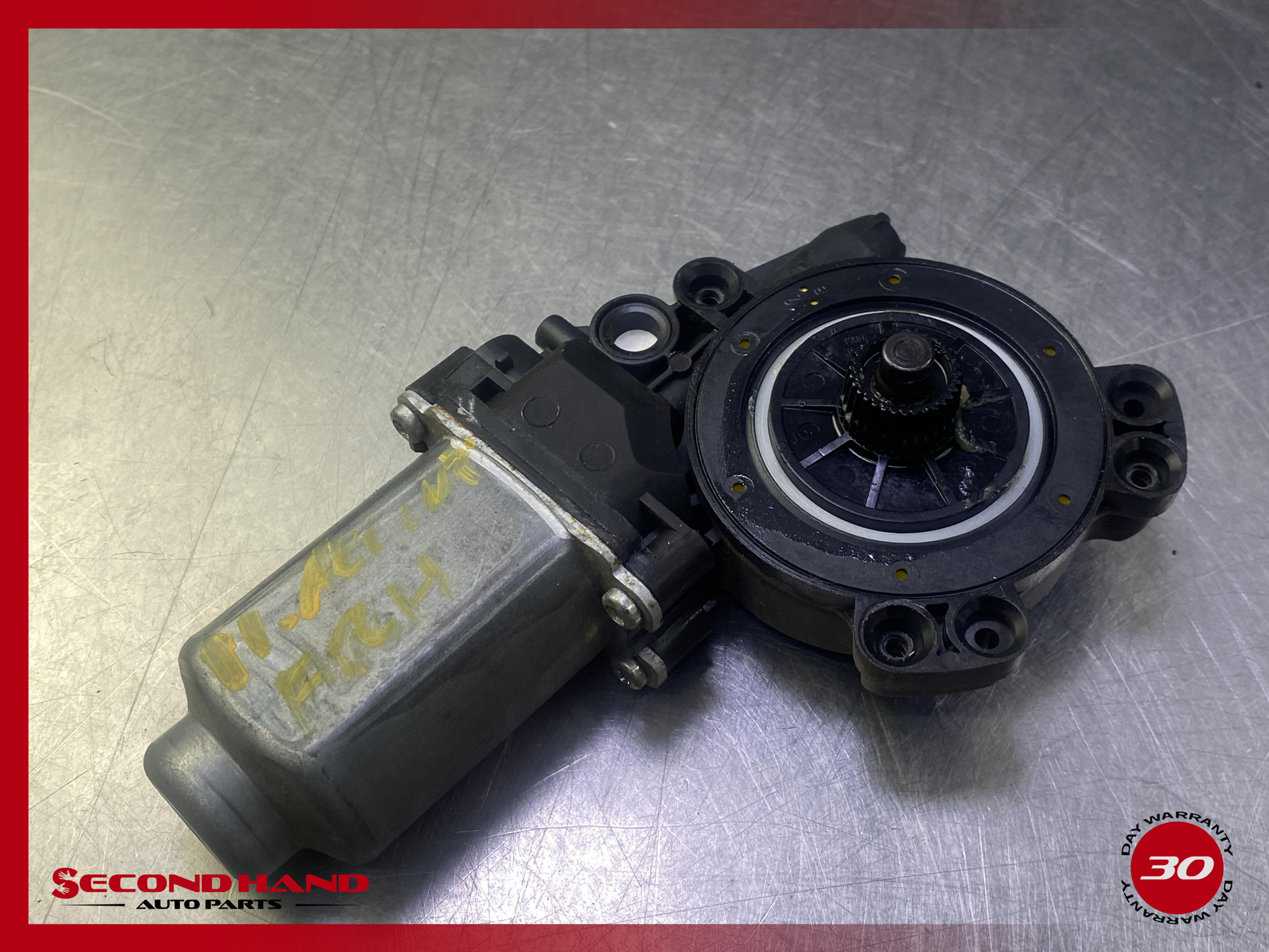 2012-2017 Hyundai Accent Sedan Front Right Passenger Side Power Window Motor OEM