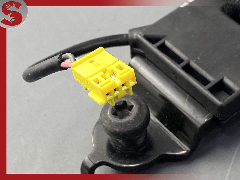 Thumbnail: 08-14 Mercedes W204 C300 C350 Front Right Side Seat Belt Seatbelt Retractor Oem