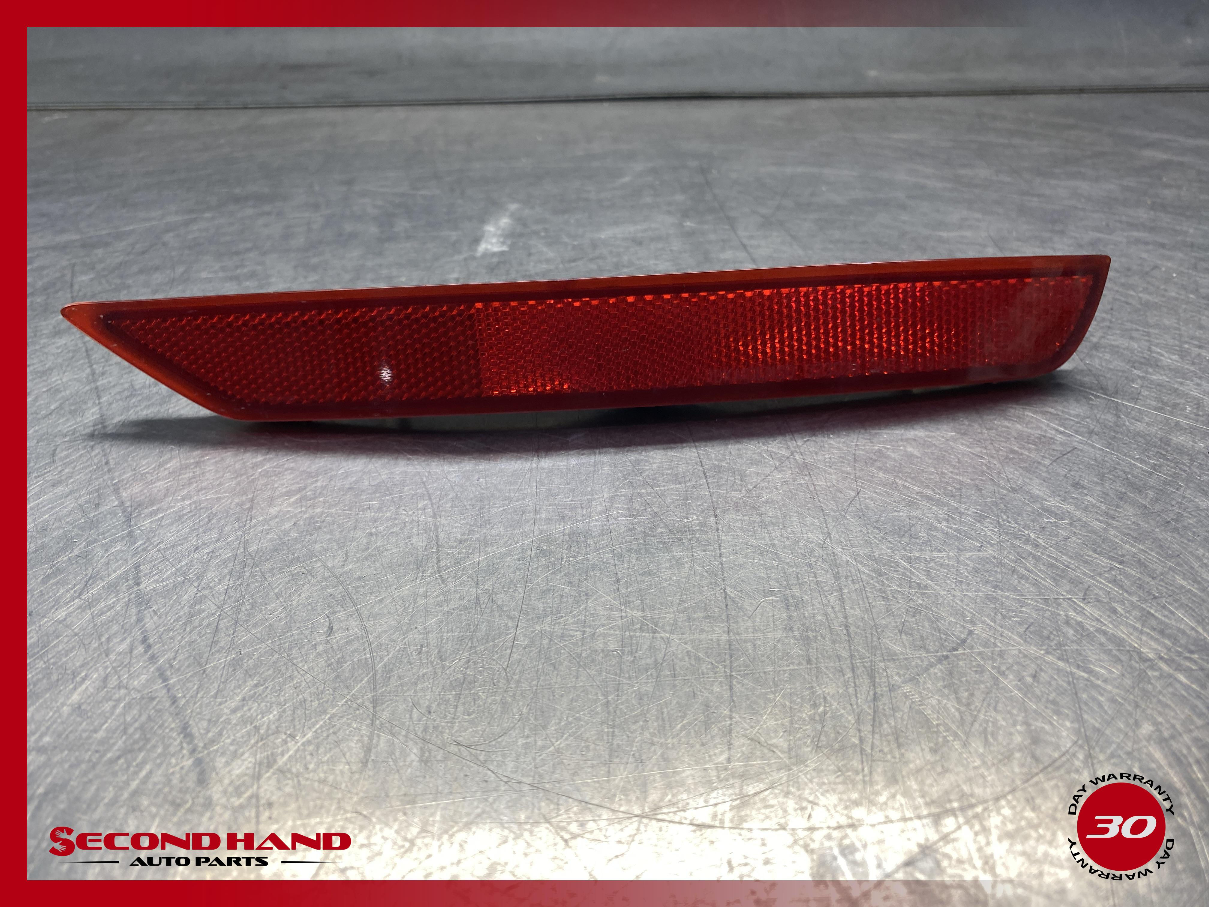 2009-2018 Subaru Forester Rear Bumper Right Outer Side Reflector Lamp 32303R OEM