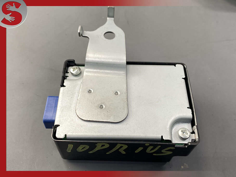 Thumbnail: 2010-2015 TOYOTA PRIUS SMART DOOR RECEIVER CONTROL MODULE OEM 89740-47050