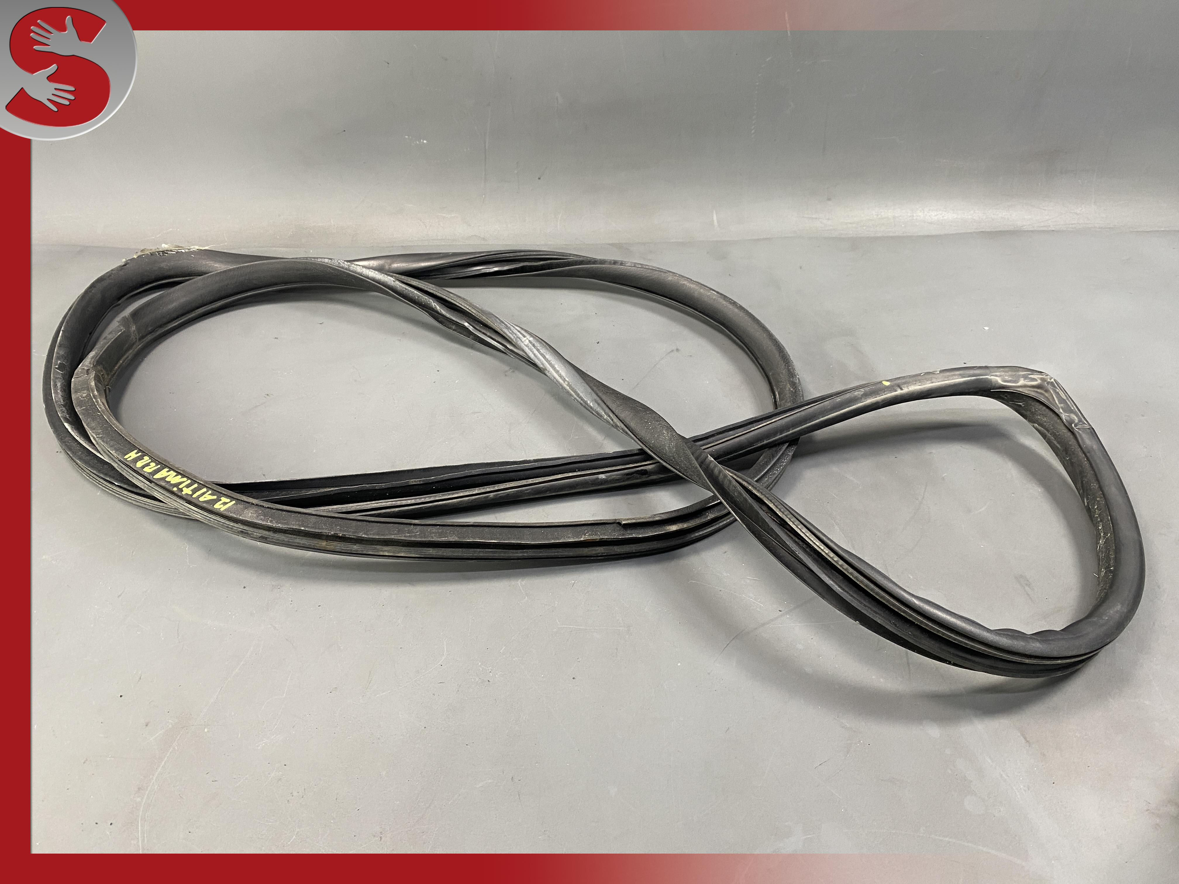 OEM Rear Right Side Door Weatherstrip Rubber Seal 2007-2012 Nissan Altima, Used