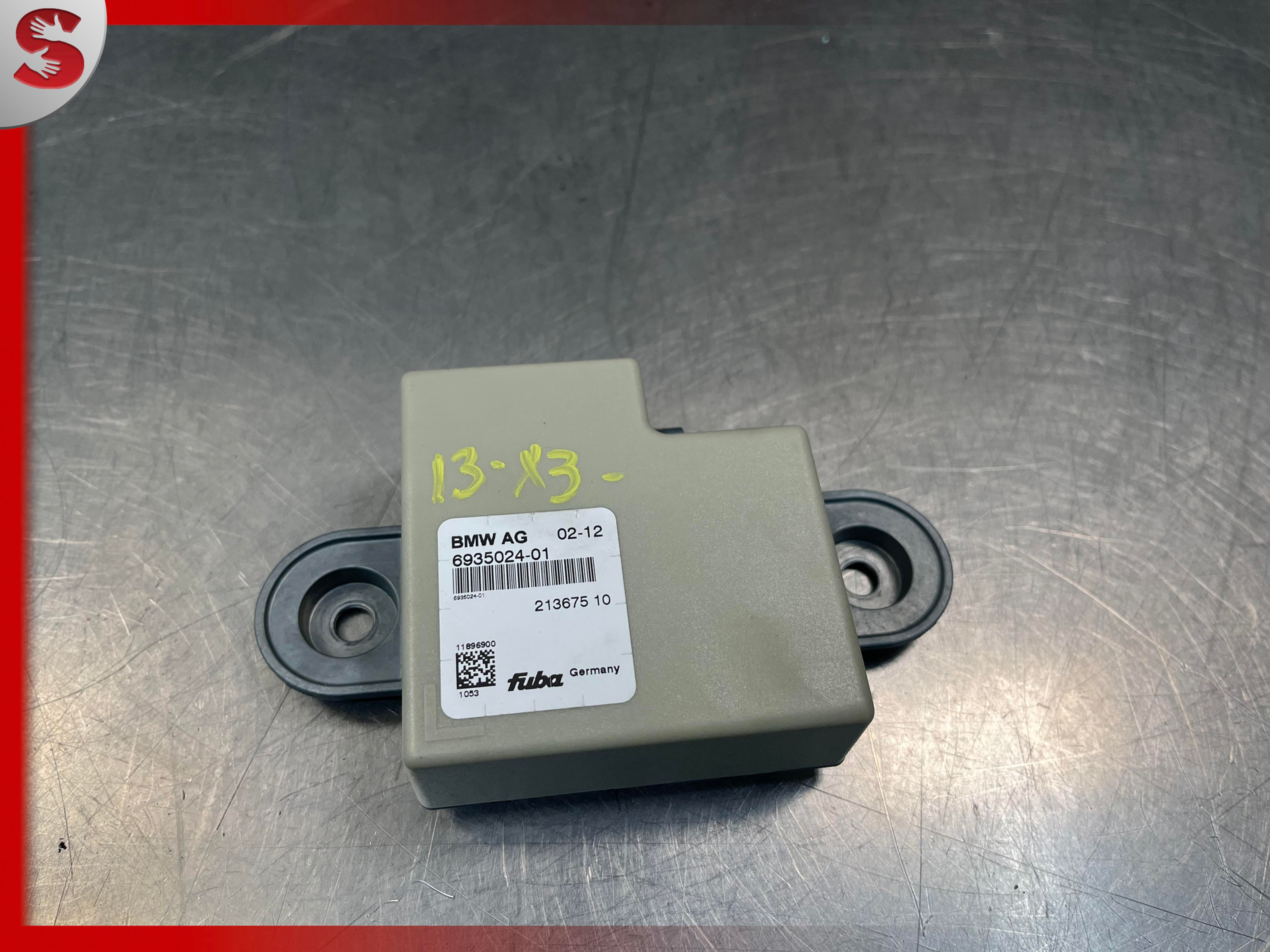 2013 - 2015 BMW X1 E84 ANTENNA AMPLIFIER CONTROL MODULE OEM 693502401