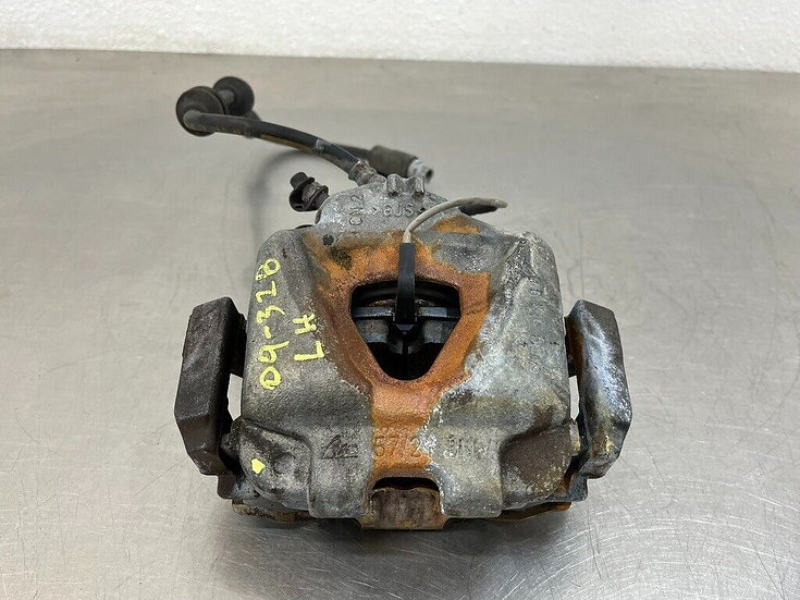 07-11 BMW 328i E91 E90 OEM LEFT FRONT DRIVER SIDE BRAKE CALIPER WITH HOSE PADS