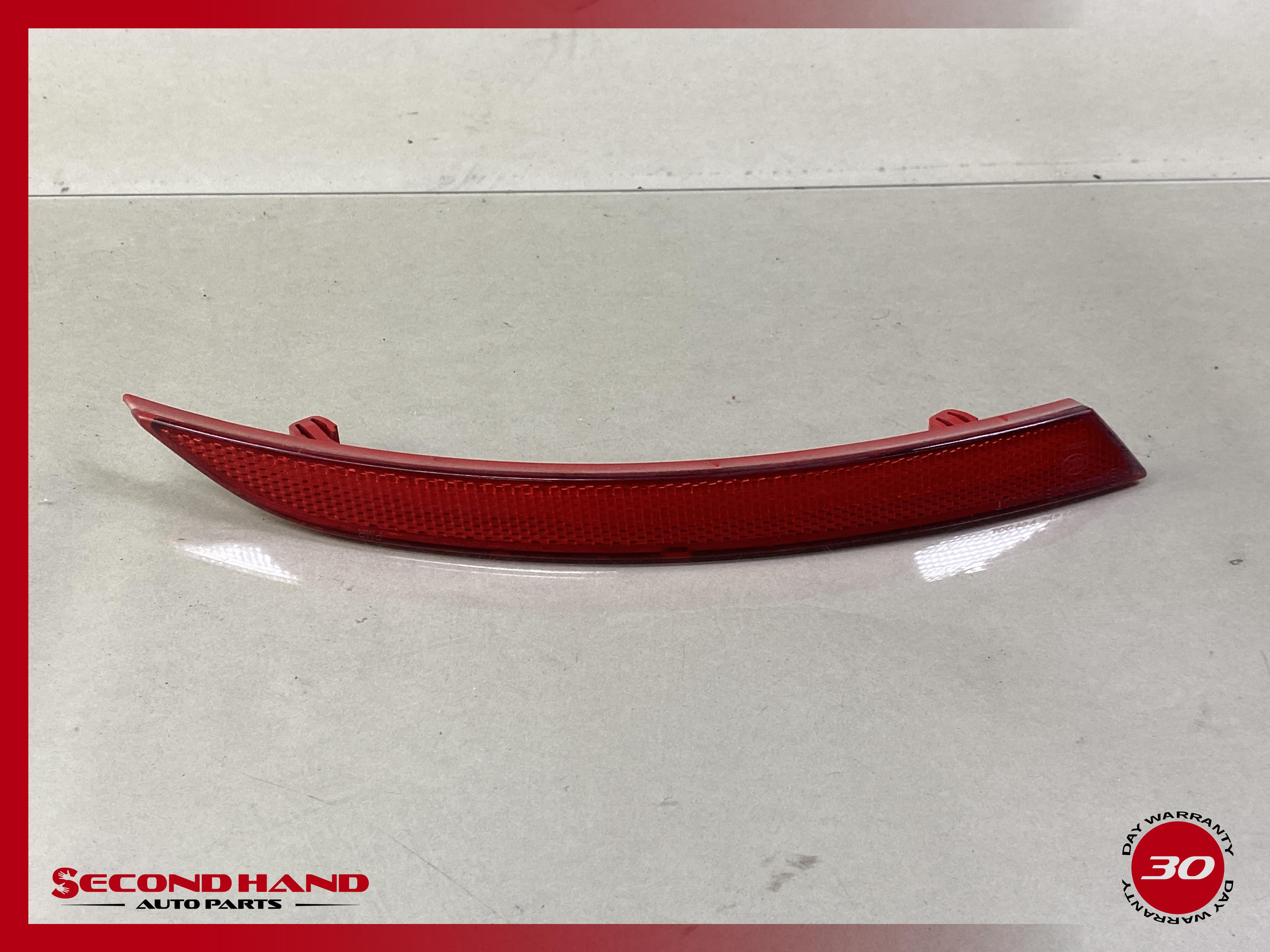 2009-2012 VW PASSAT CC - REAR Right Bumper Reflector 3C8945106A