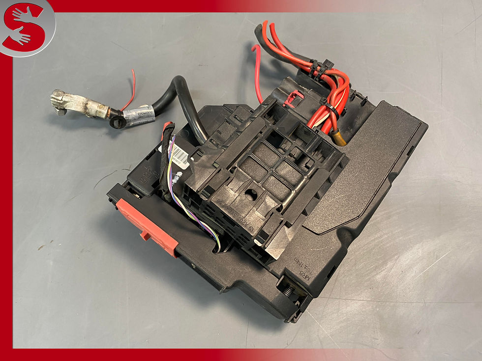Thumbnail: Mercedes C350 E350 GLK350 Front Power Distribution Terminal Fuse Box A2075401850