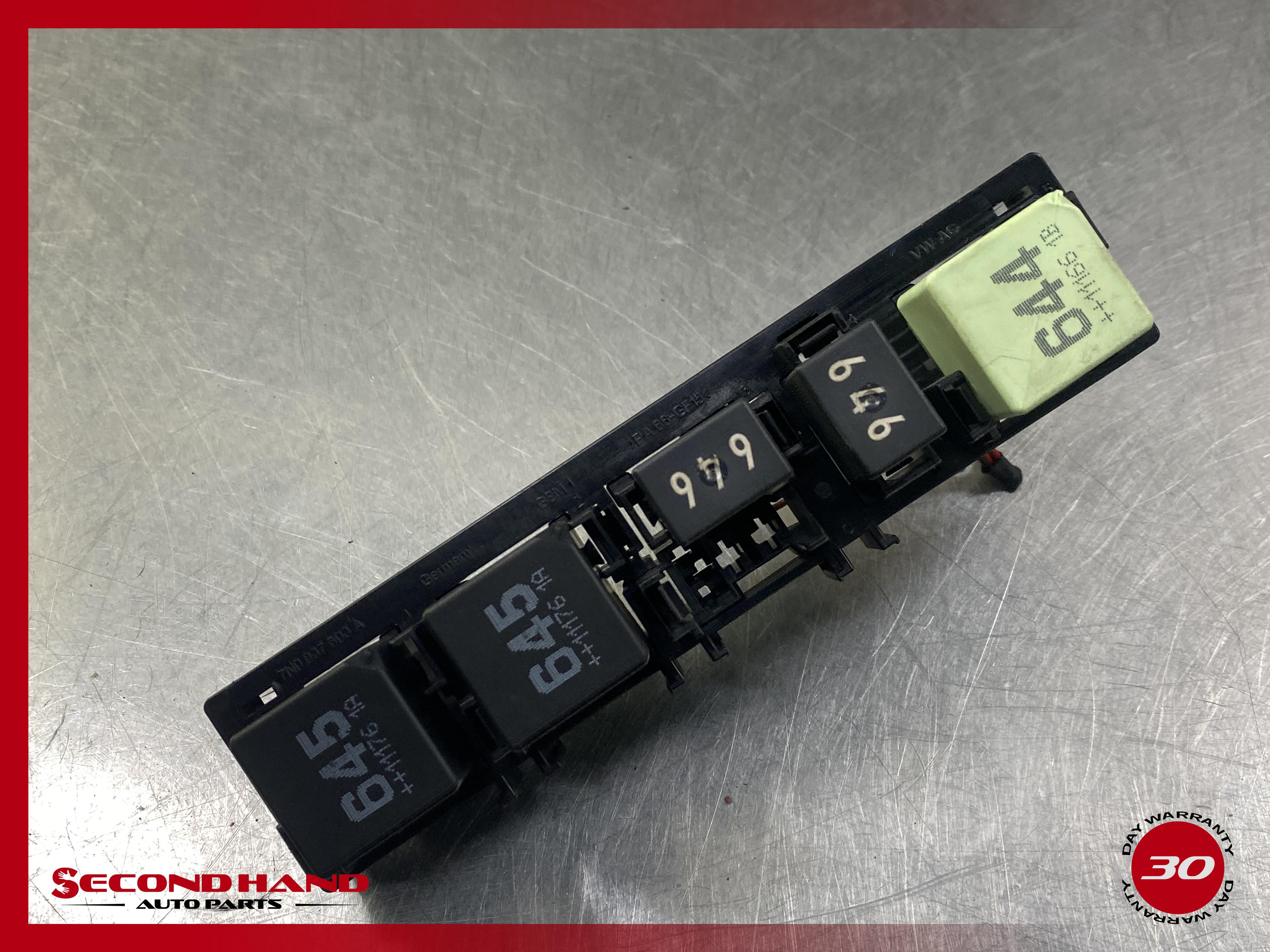 12-15 VW Volkswagen CC Passat Interior Relay Box Mount Plate Assembly Set OEM