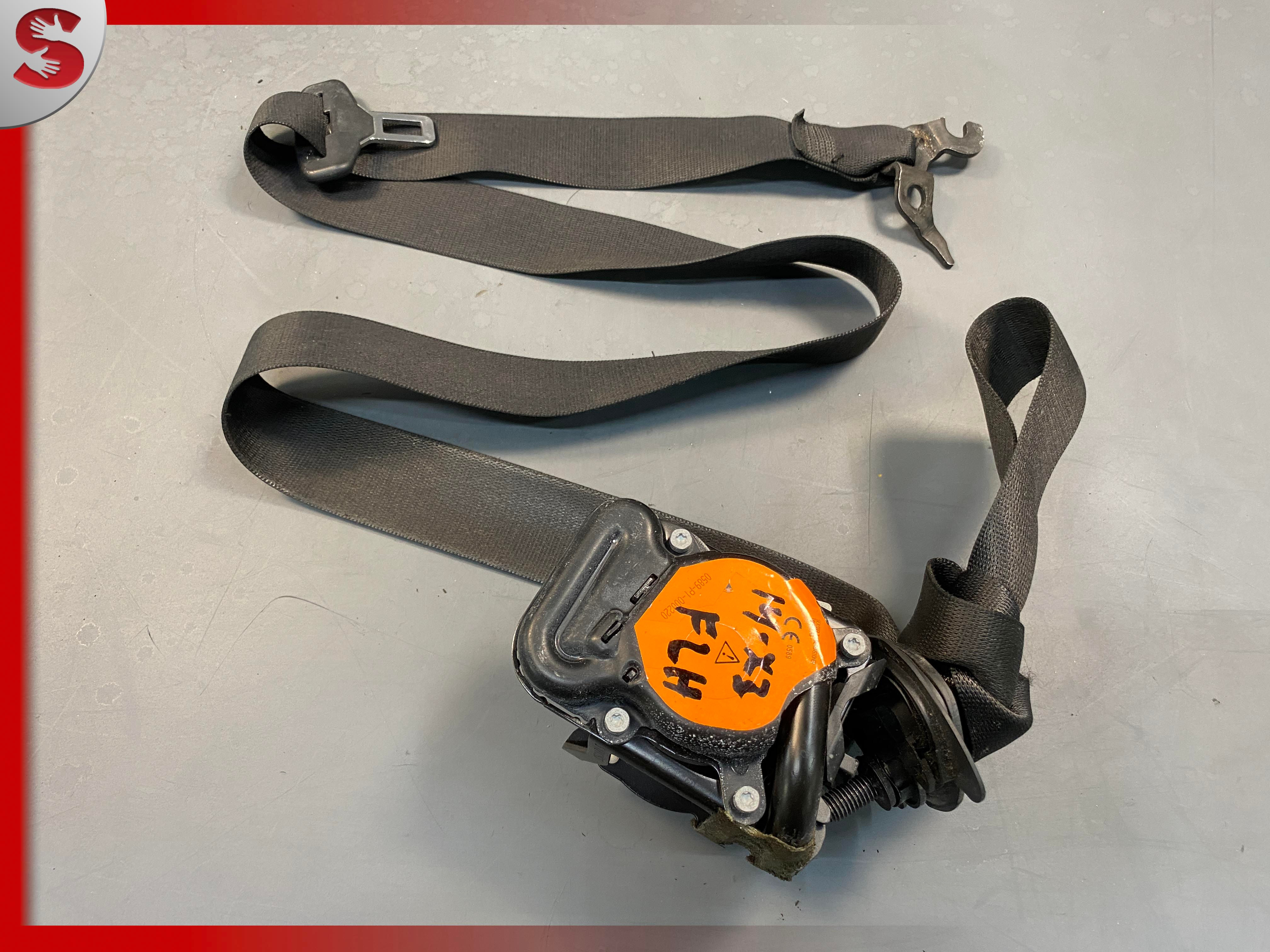 2011-2017 bmw x3 f25 front left driver side seat belt retractor black fl