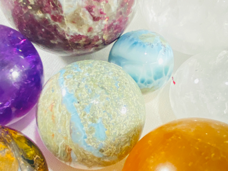 Stone of The Month : Spheres