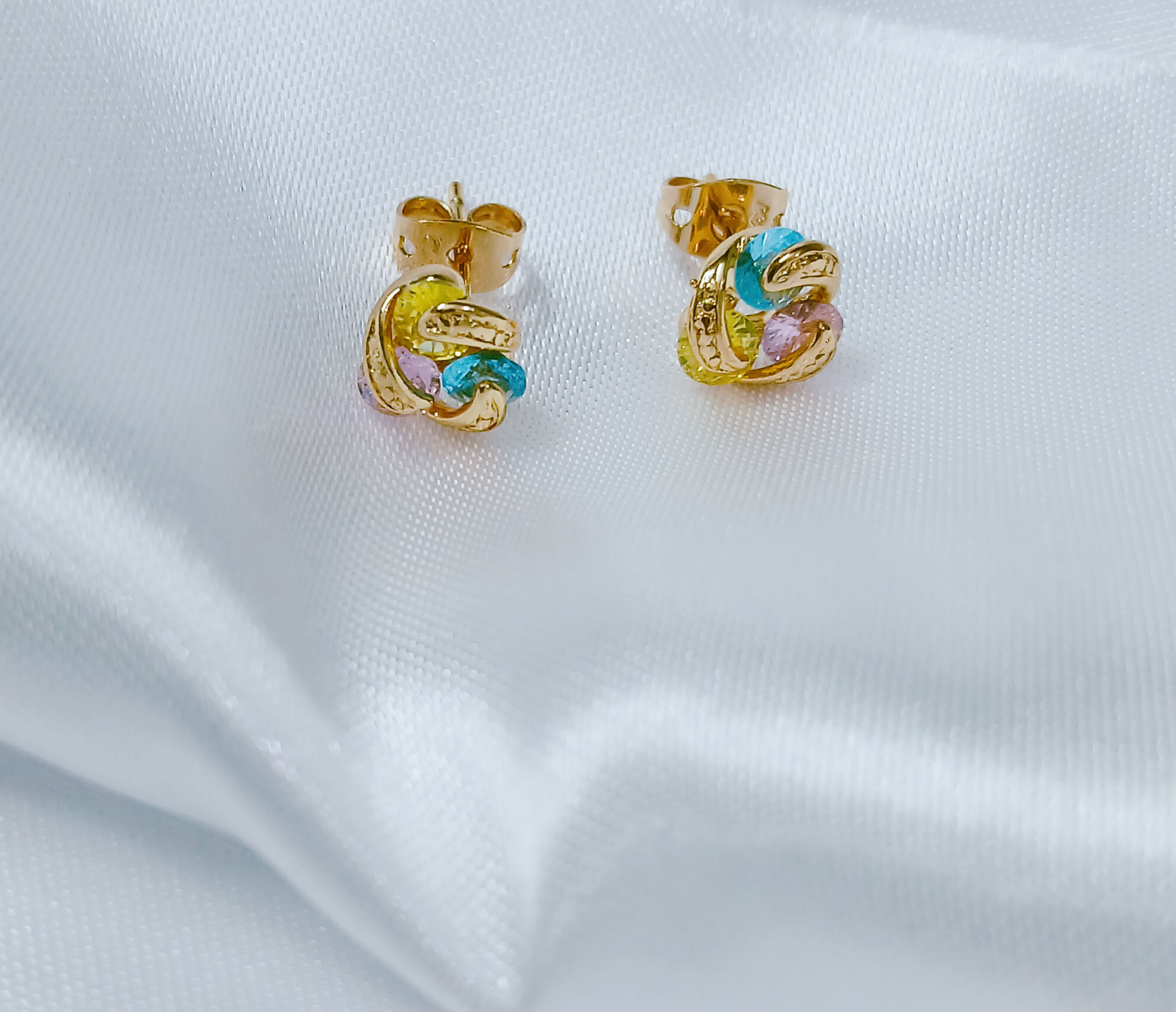 Arete laminado de oro 18K