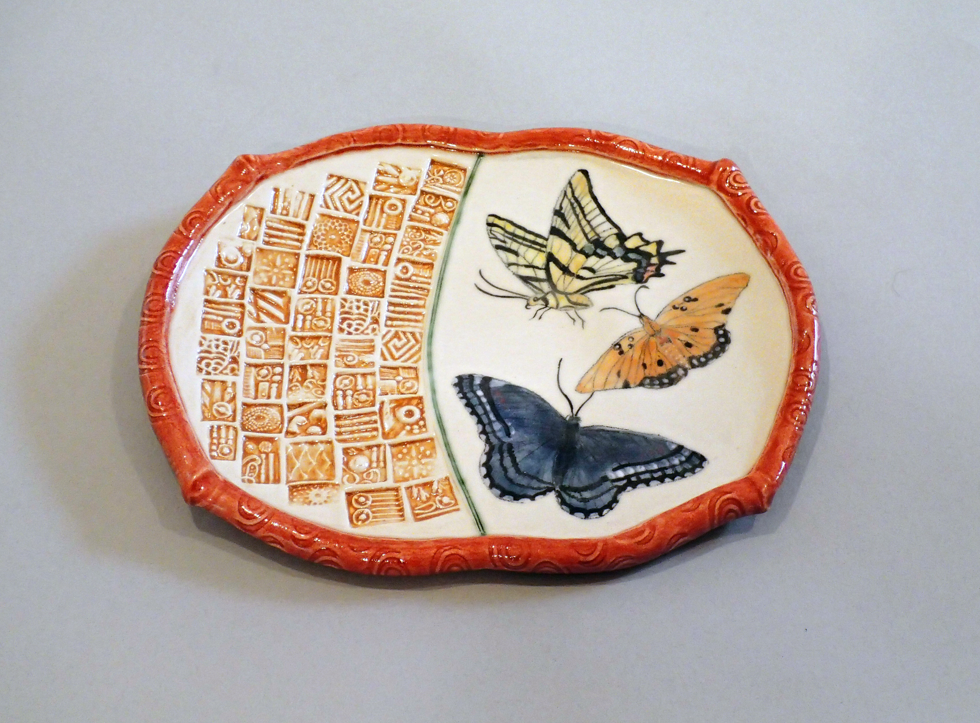 Scalloped Oval Tapas Plate