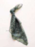 Pañuelo con diseño floral