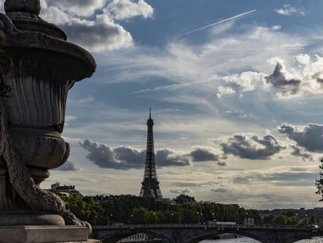 🗼✨ Escape to the mesmerizing city of lights with IBOOKIGO and get ready to be taken aback by the majesty of the Eiffel Tower! 🌿🇫🇷 Let the charm of Paris sweep you off your feet and immerse your...