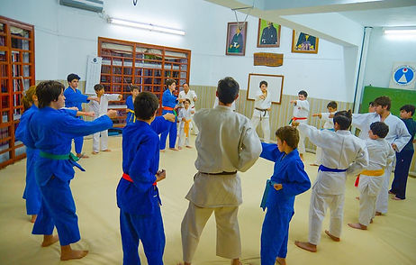 44049124_1952622184852964_17476286910279