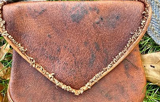 “Scar” the Pig Leather Pouch