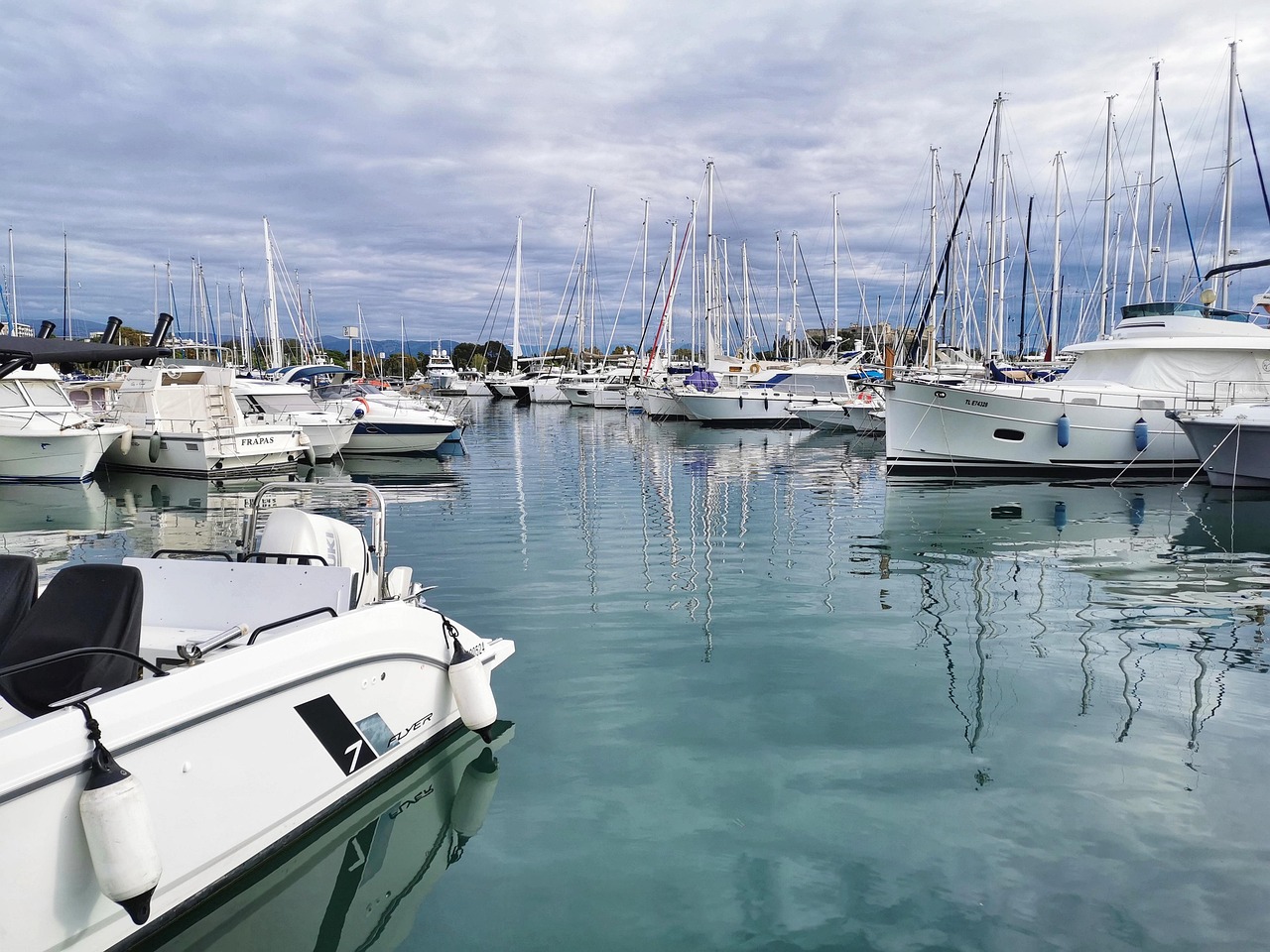 Nice Airport to Antibes