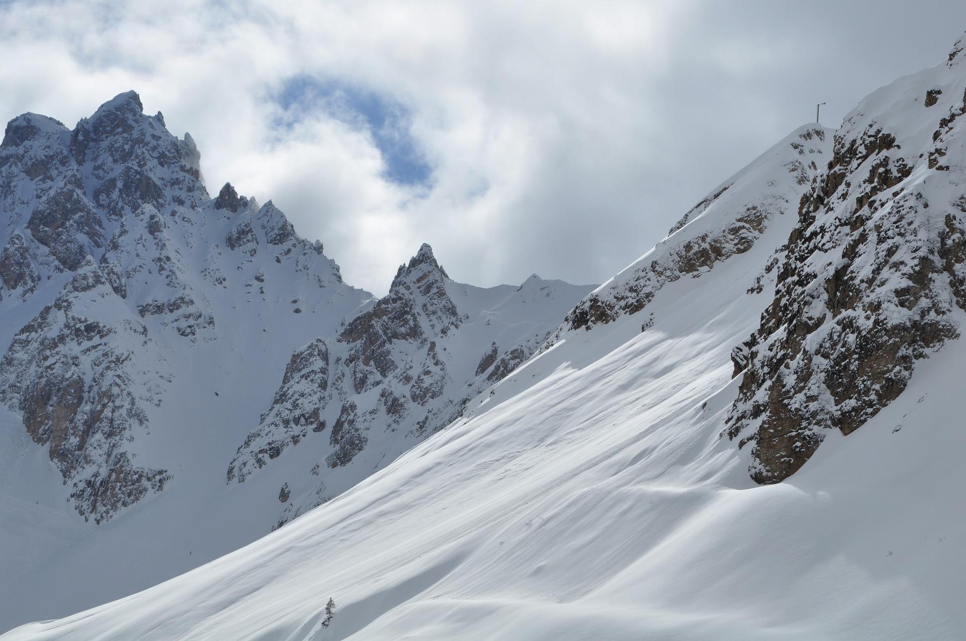 Transfer Geneva Airport (GVA) to Courchevel - ALPY