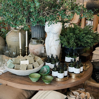 Summer visual merchandising ideas for boutique retail stores