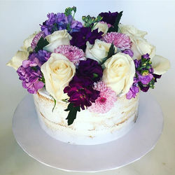 Gorgeous bridal shower cake 💕 #cake #cakesofinstagram #vanilla #buttercream #nakedcake #foodporn #f