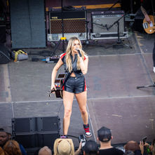 ALANA SPRINGSTEEN DELIVERS POWERFUL "GIRL POWER" ANTHEMS AND ENGAGING PERFORMANCE AT CMA FEST