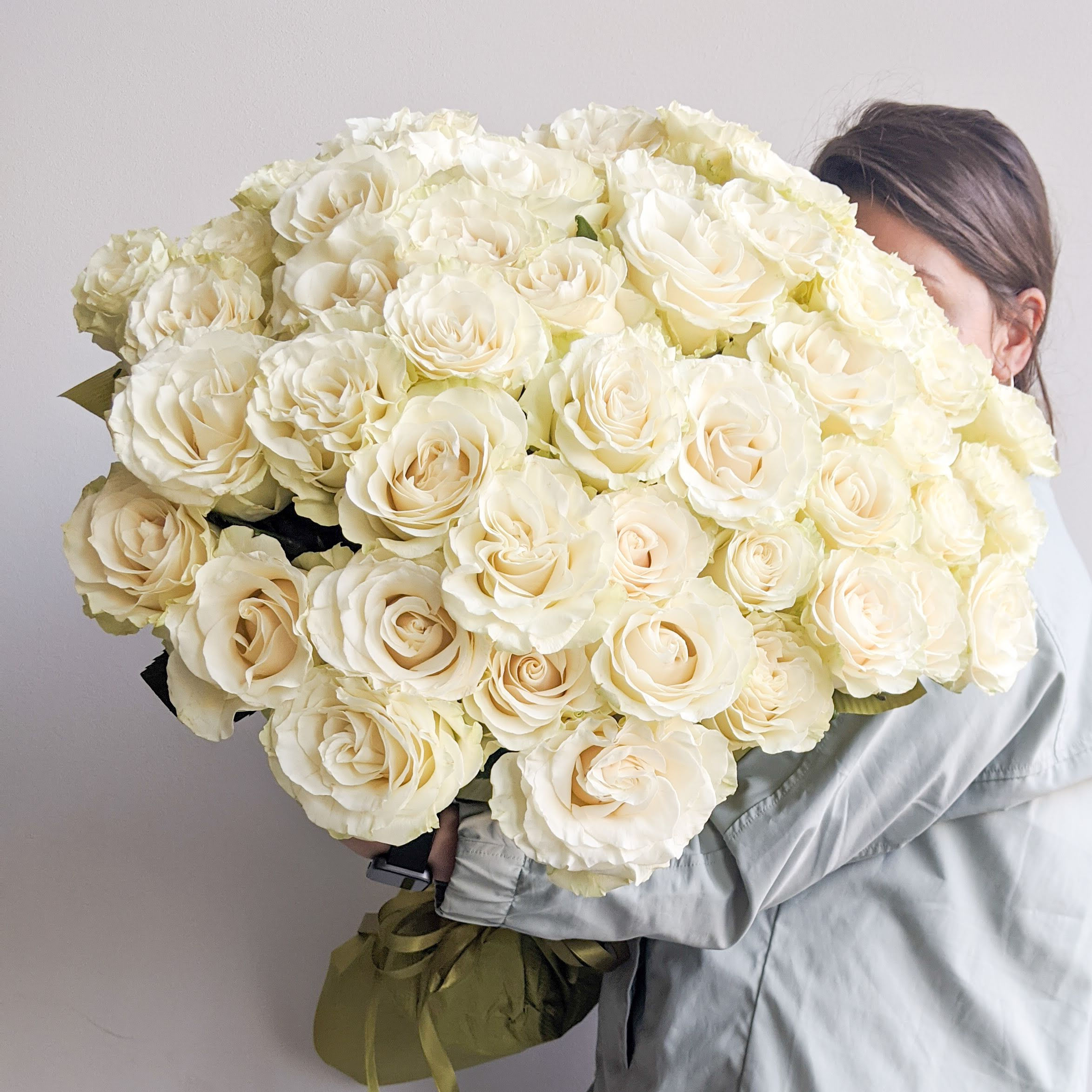 Mono bouquet • Roses •