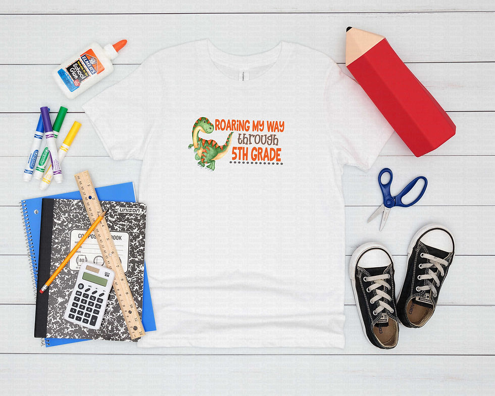 縮圖：Roaring My Way Through Fifth Grade #1 Boys Or Girls Dinosaur School Shirt
