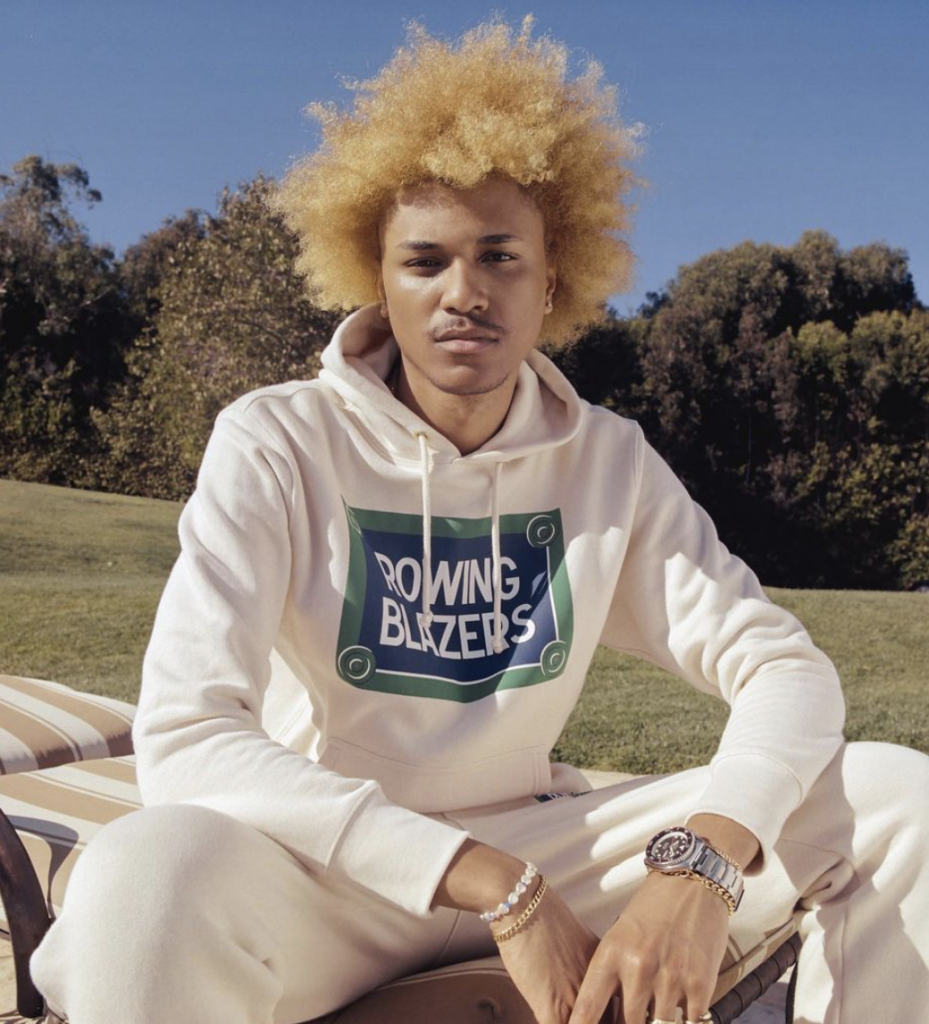 Looking for the perfect hoodie to wear during spring in New York? From Rowing Blazers to Only NY, we rounded up our picks for the best sweatshirts to wear for warmer weather based on comfort, uniqueness, price, and style. Wear them to class, around New York, or to lounge at home.