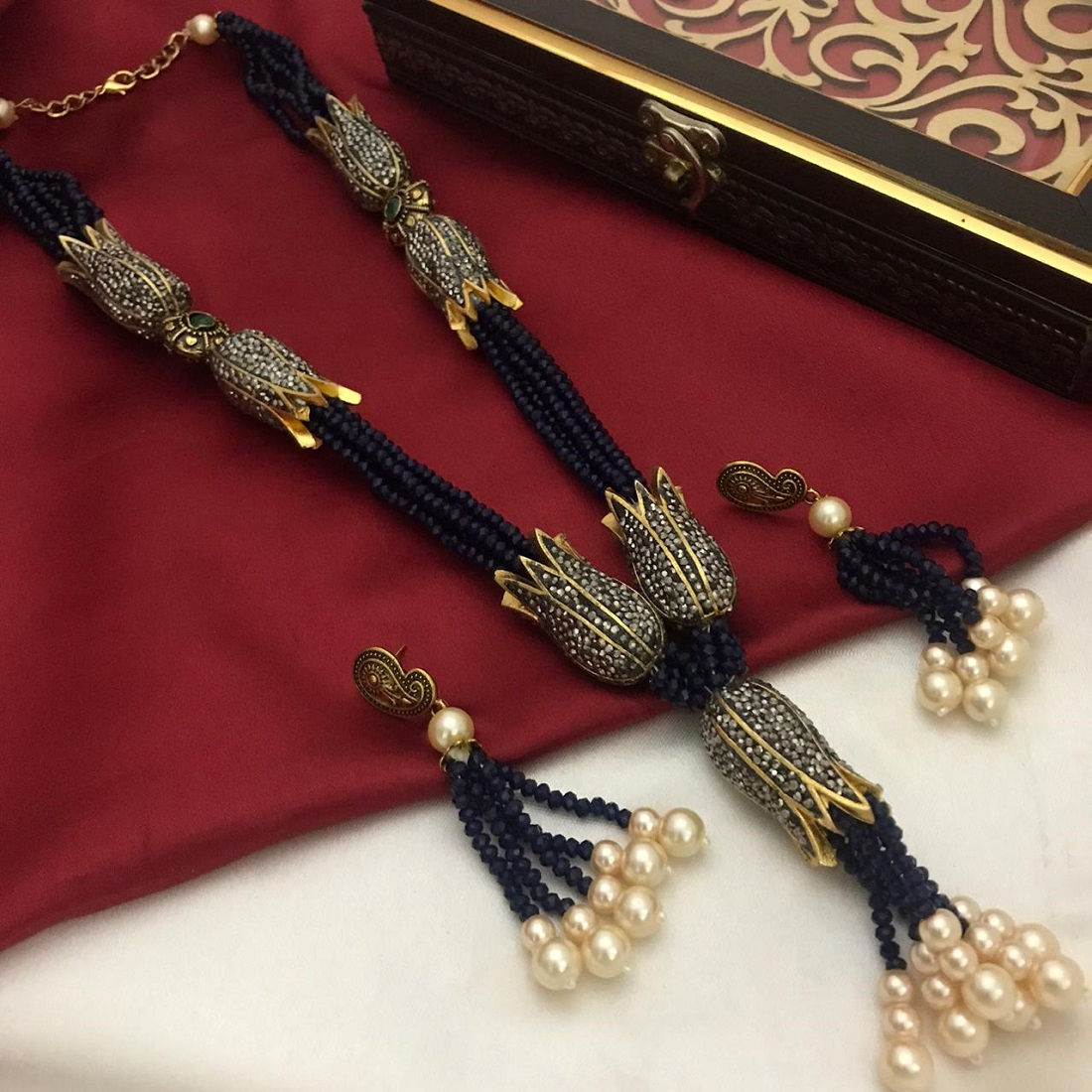 Pearl Necklace with Earrings